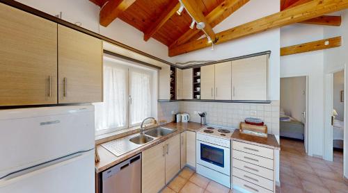 Dapur atau dapur kecil di Villa Andreas