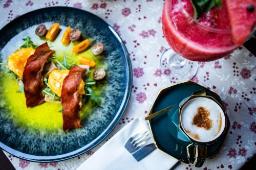 Gallery image of Hotel Foisorul cu Flori Leisure & SPA in Sinaia