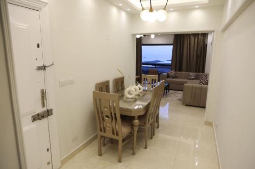 Posezení v ubytování Gleem Bay Luxury Apartment