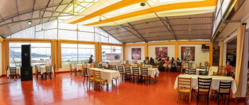 Restaurace v ubytování Hotel Summita