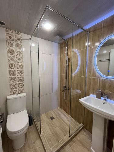 Ένα μπάνιο στο Downtown Budget Hotel by Arami