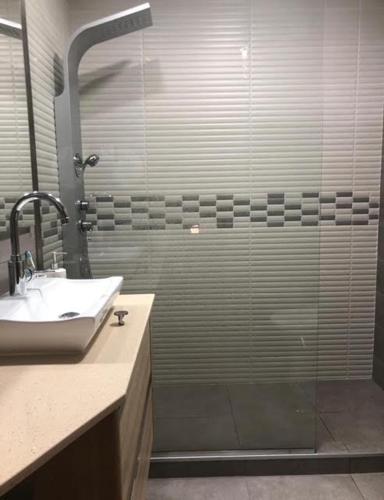 Guia Cascais Room Suite Opportunity