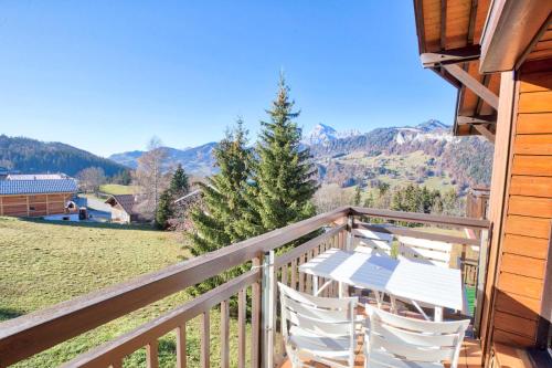 Photo de la galerie de l'établissement Résidence Le Chambet - Appartement de charme avec une vue exceptionnelle MAE-3024, à Notre-Dame-de-Bellecombe