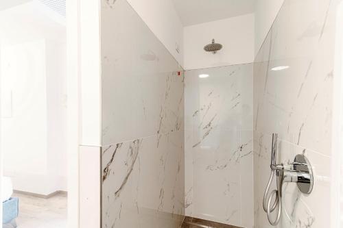 Un baño de Hotel Ristorante La Vignetta Cernobbio