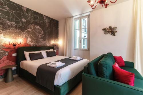 Una cama o camas en una habitación de Hotel Ristorante La Vignetta Cernobbio