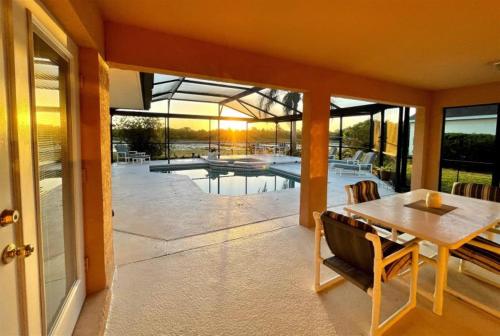 Kolam renang di atau dekat dengan Private Pool Homes