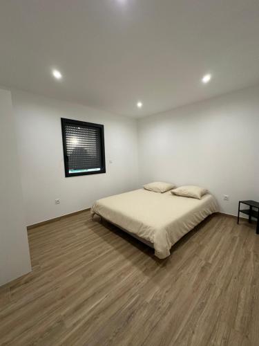 Photo de la galerie de l'établissement Appartement T3 moderne, à Boisset-lès-Montrond