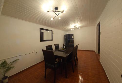 Imagen de la galería de Casa cómoda y funcional, en Peumo