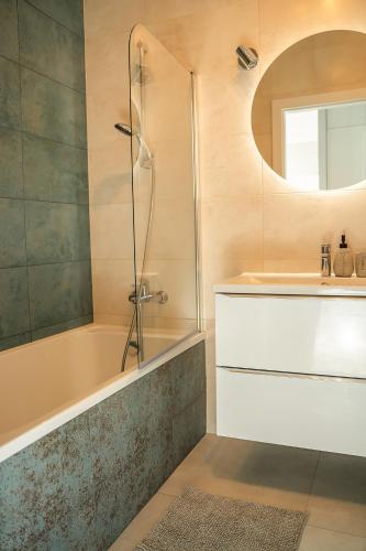 Koupelna v ubytování Apartamenty Deluxe