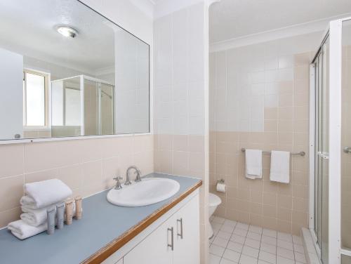 Bilik mandi di Mountain Views on Marine Parade