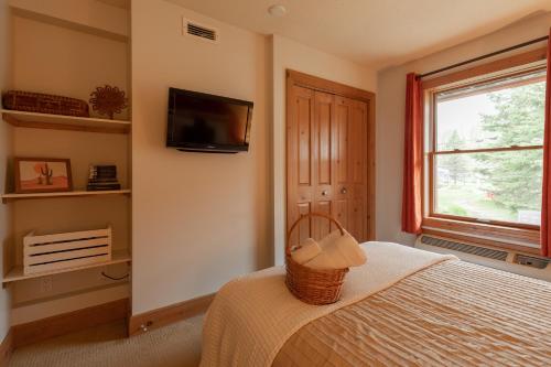 Gallery image of BOHO CONDO Downtown - Bike in&out - Shuttle - Park in Mont-Tremblant