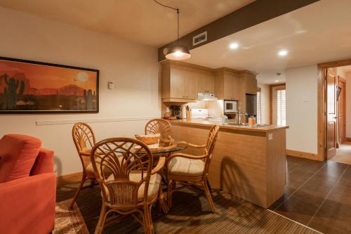Gallery image of BOHO CONDO Downtown - Bike in&out - Shuttle - Park in Mont-Tremblant