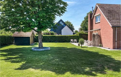 Κήπος έξω από το 4 Bedroom Gorgeous Home In Bruinisse