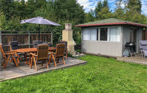 Zahrada ubytování 1 Bedroom Lovely Home In Huskvarna