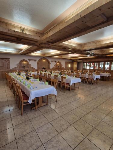 Restoran atau tempat lain untuk makan di Landgasthof Krug