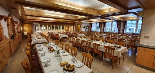 Restoran atau tempat lain untuk makan di Landgasthof Krug