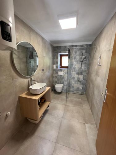 Koupelna v ubytování Apartmaji Klabjan - Kaki