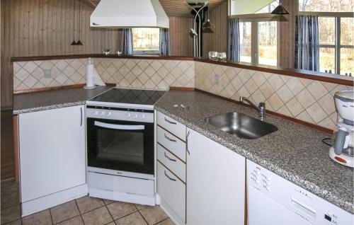 Η κουζίνα ή μικρή κουζίνα στο Holiday Home Udsigten Rudkøbing