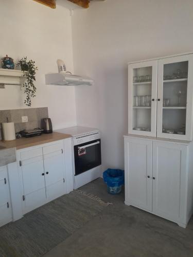 Dapur atau dapur kecil di Panermos house