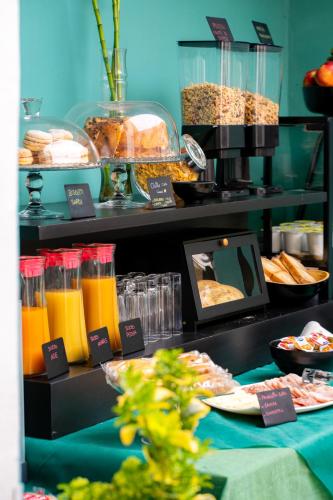 Jídlo v hotelu nebo okolí