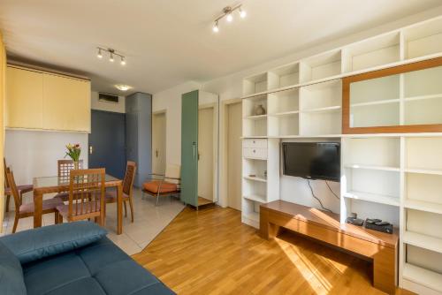 Hana City Apartment