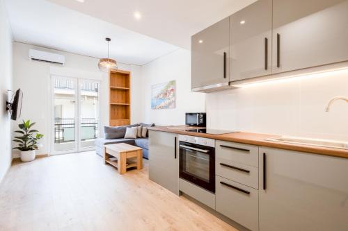 Modern 2-Bedroom Gem close to Metro