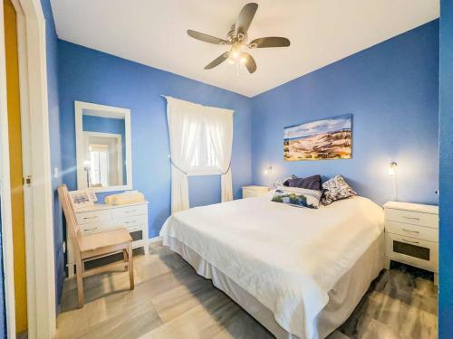 105 - Duplex Apartment with Views, Benalmadena