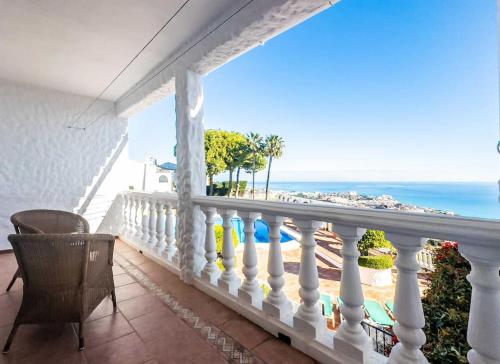105 - Duplex Apartment with Views, Benalmadena