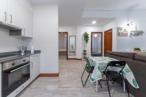Kampion by People Rentals