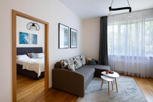 Voodi või voodid majutusasutuse One bedroom Sunny Tallinn Street Apartment With Parking toas
