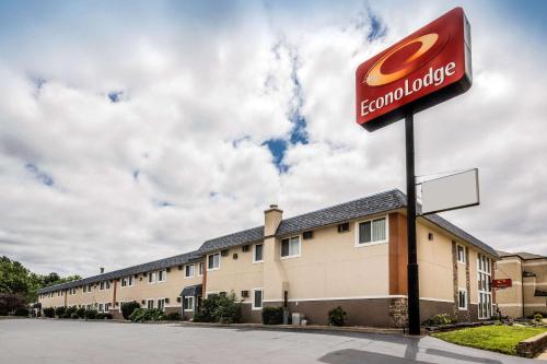 a sign for a laocoille motel at Econo Lodge La Crosse North in La Crosse
