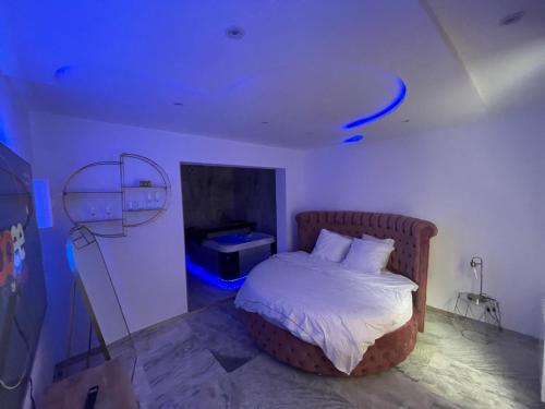 Photo de la galerie de l'établissement Saint-Amand - Jacuzzi 2 places, à Rouen