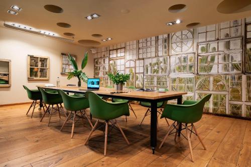 Chic & Basic Born Boutique Hotel Image