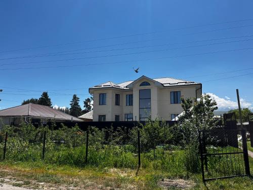 Tündük Guest House, Karakol