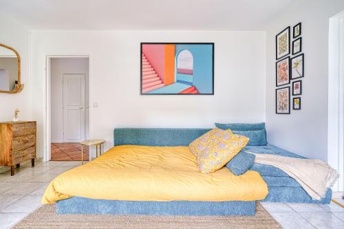 Ruang duduk di Hana Home 2 chambres Bougival parking privé proche A86