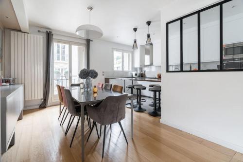 Photo de la galerie de l'établissement Appartement de Prestige proche Trocadéro, à Paris