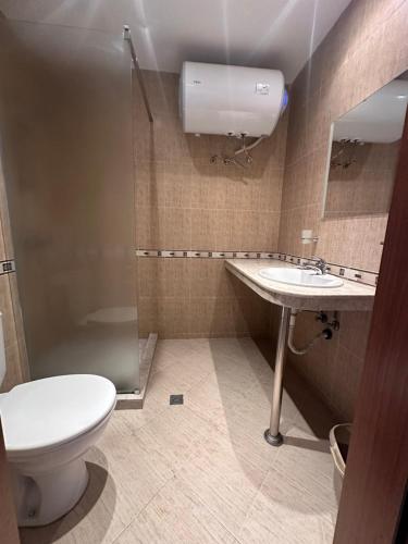 A bathroom at Apartments in Panorama Beach Vigo Nessebar