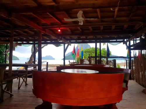 Fotografie z fotogalerie ubytování OIA Beach Hostel - El Nido v destinaci El Nido
