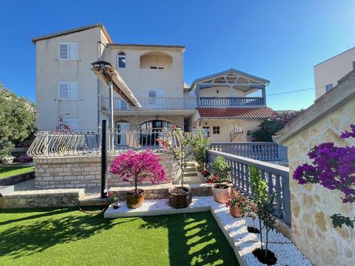 Apartment Blumen Garten Familie