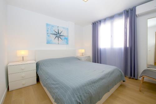 Estepona Centre Beachfront Apartment ROSSI