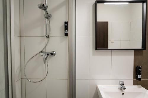 Ένα μπάνιο στο Apartmenthaus Berlin Neukölln