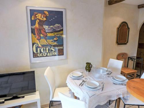 Posezení v ubytování Apartment Résidence Le Chalet 5 by Interhome