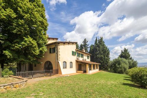 Το κτήριο όπου στεγάζεται  η βίλα