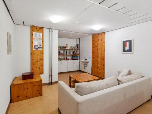 Posezení v ubytování Apartment Guardaval - Utoring-51 by Interhome