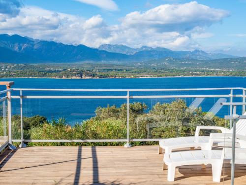 Photo de la galerie de l'établissement Holiday Home Les Hauts de Pavellone by Interhome, à Porto-Vecchio