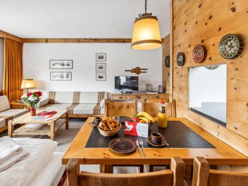 Apartment Guardaval Apt 202 by Interhome