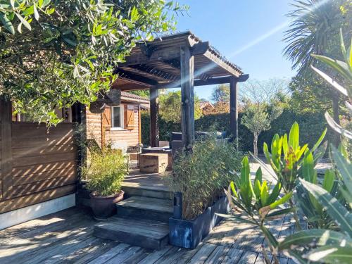 Chalet Landais by Interhome