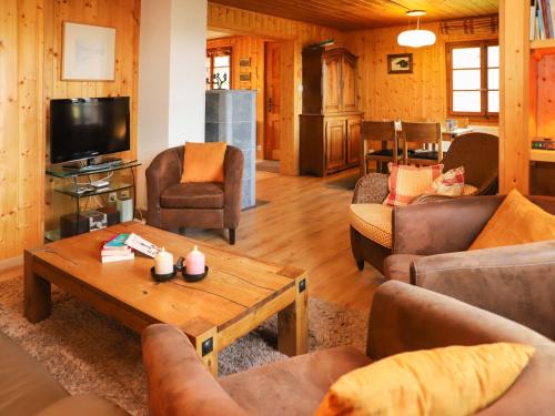 Chalet La tintaz by Interhome photo 3