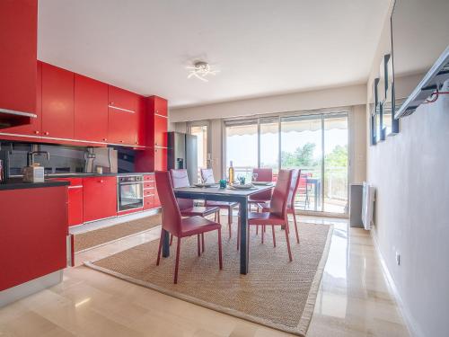 Apartment La Croix des Gardes by Interhome