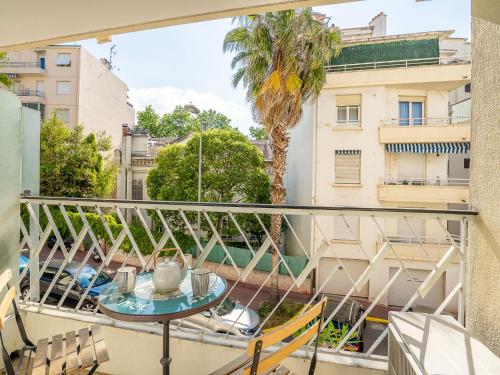 Apartment Le Puget by Interhome